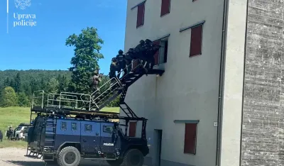 (FOTO) Komandn(FOTO) Komandanti SJP i PJP u posjeti ENOTA: U planu&nbsp;modernizacija crnogorskih jedinicati SJP i PJP u posjeti ENOTA: U planu realizacija modernizacija crnogorskih jedinica