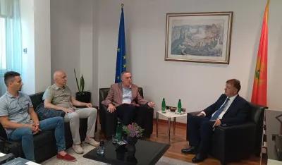 Aleksić sa Sindikatom prosvjete: Neophodan nastavak socijalnog dijaloga