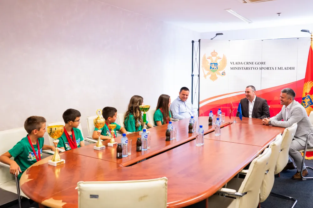 &Scaron;ćekić i Stojanović ugostili učesnike Olimpijade u mentalnom računanju