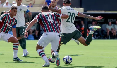 Жоао Педро двоструки стријелац