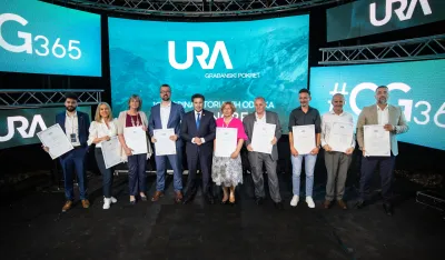 Abazović na Kongresu URE dodijelio plakete za promociju demokratije, slobode i razvoja Crne Gore