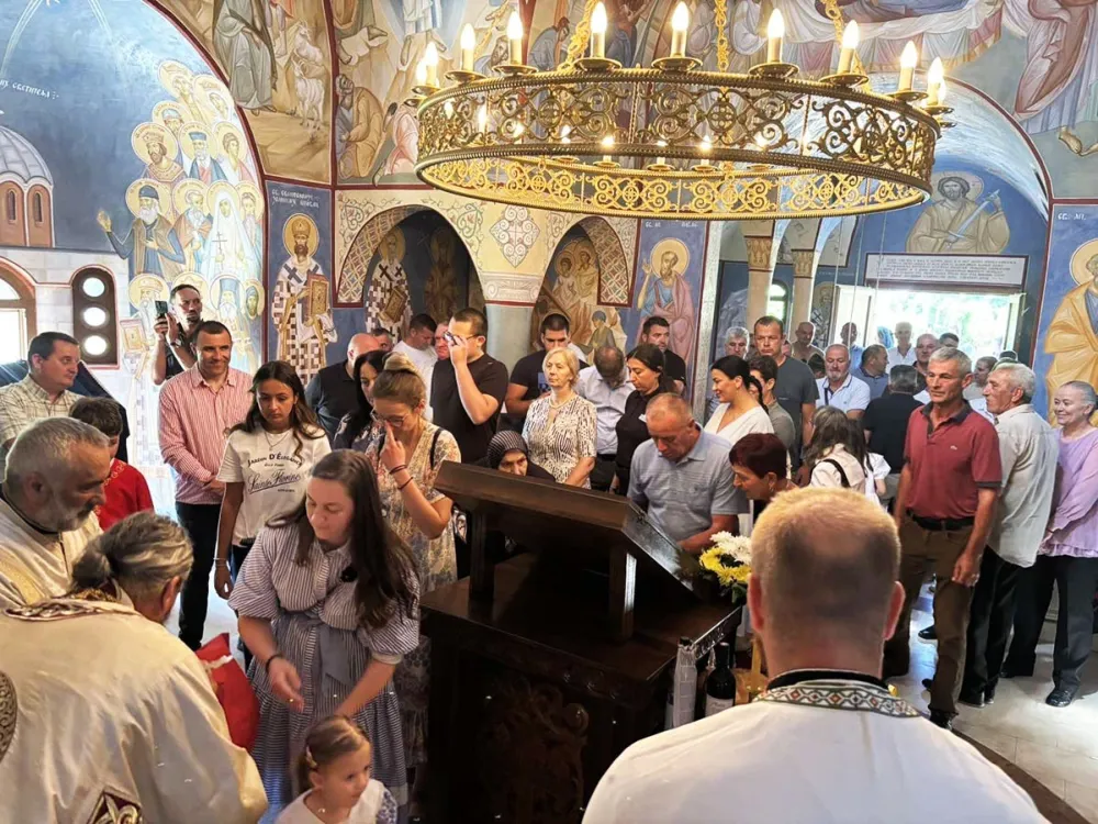 Crkva Ružica u Rožajama proslavila hramovnu slavu: Praznik zajedni&scaron;tva u spomen precima