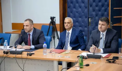 Korak naprijed u saniranju diplomatske mreže