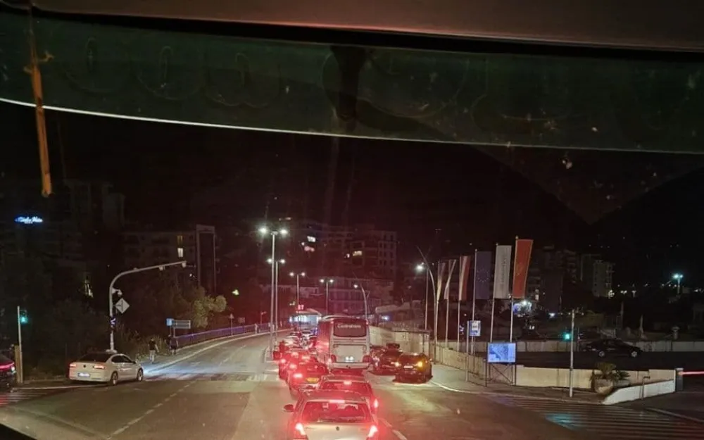 Motociklista stradao u saobraćajnoj nesreći u Bečićima