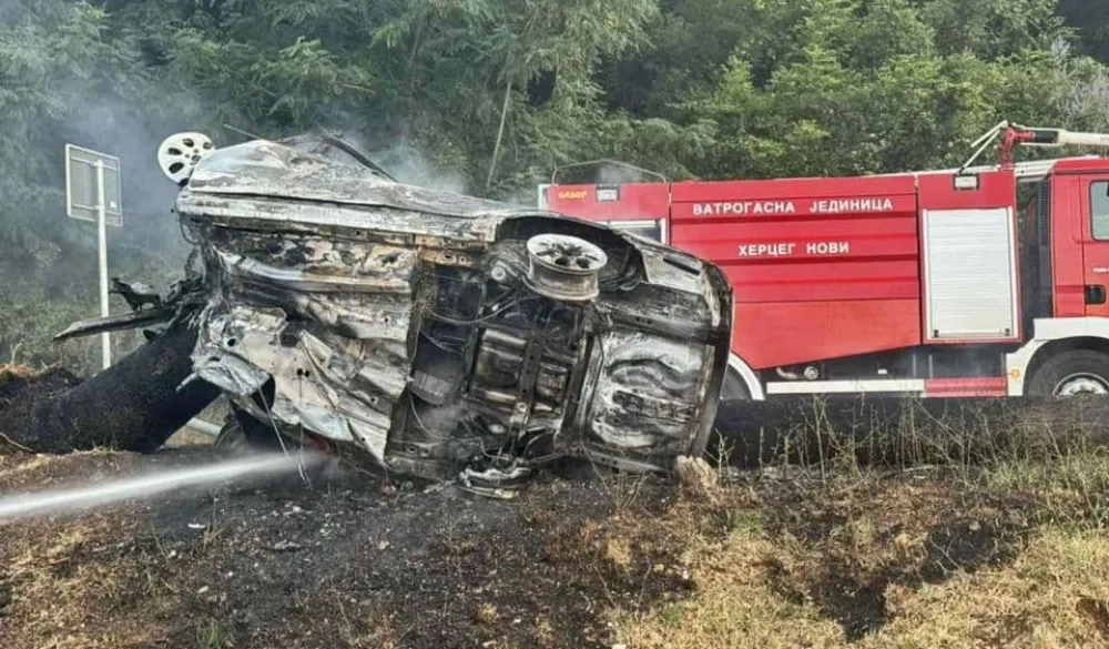 Mladić poginuo u udesu kod Herceg Novog, jo&scaron; nekoliko teže povrijeđenih osoba