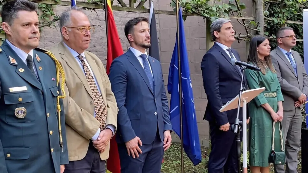 Ibrahimović: Crna Gora ba&scaron;tini istoriju slobode uklesanu u kamen državnosti, danas pobjede ostvaruje perom