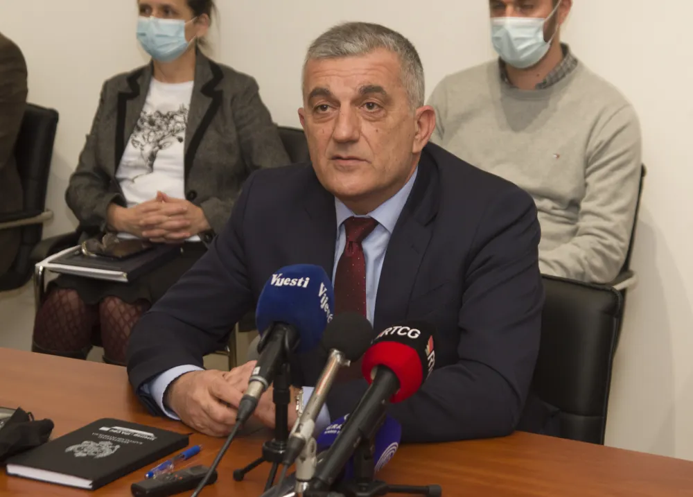 Bojanić: Moralno posrnuće, politička i materijalna korupcija članova Odbora direktora COTEE biće danas na provjeri