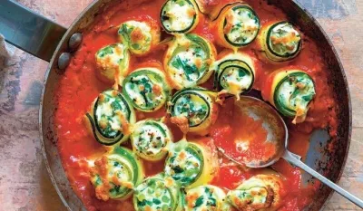 Punjene tikvice u crvenom sosu