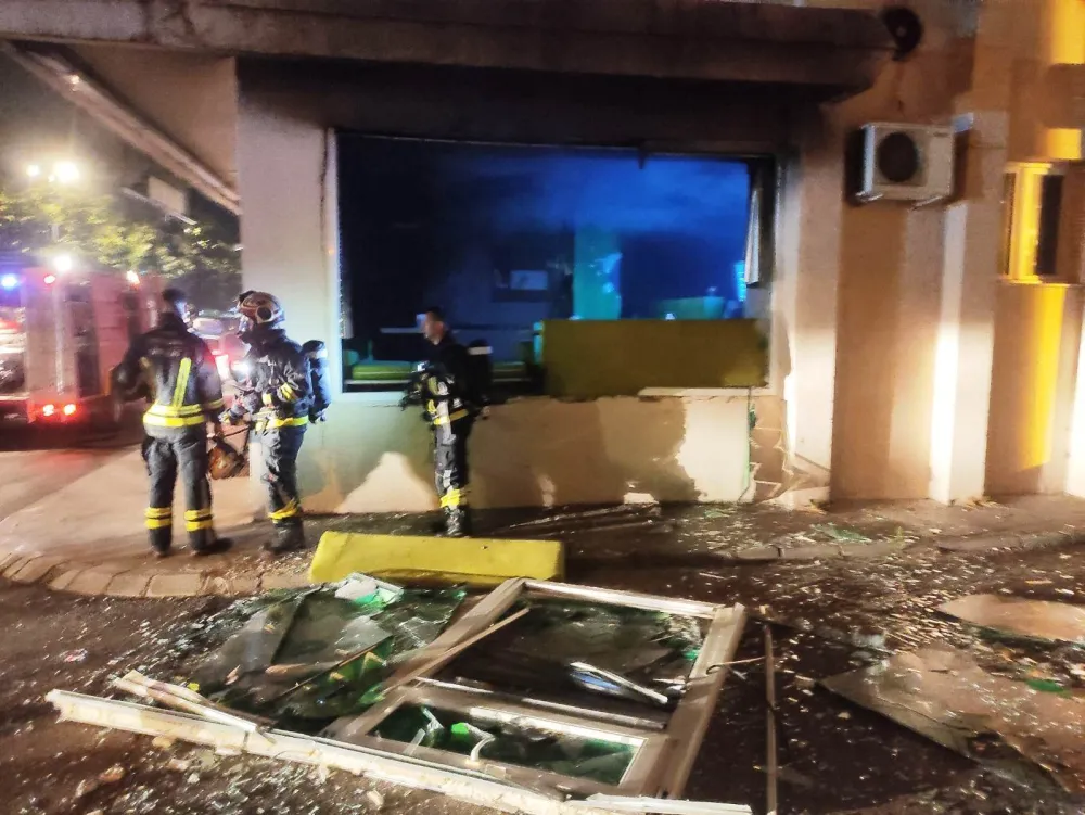 Eksplozija i požar u kladionici u Nik&scaron;iću