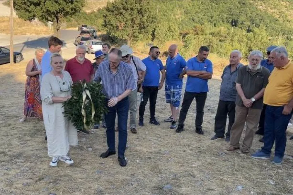 Kuči poručuju: Ne odustajemo od namjere da se sa trga ukloni spomenik vojvodi Mirku Petroviću