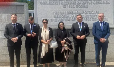 Adžović: Ovaj dan treba da služi kao vječni podsjetnik na strahote zločina genocida