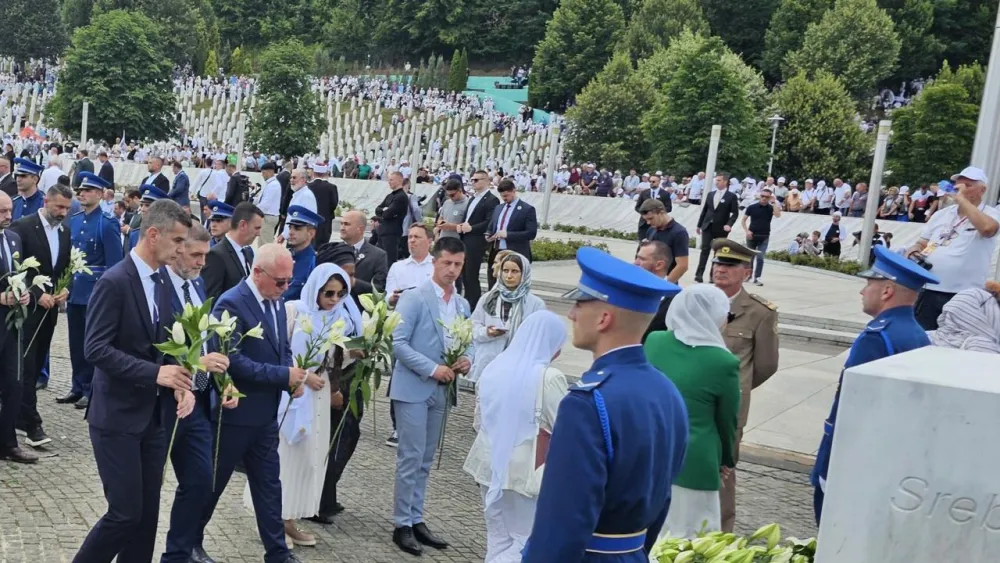 Mustafić: Trajno podsjećanje na Srebrenicu znači i borbu protiv negiranja genocida