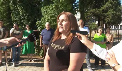 Protest roditelja&nbsp;ispred O&Scaron; &ldquo;Vuko Jovović u Danilovgradu: Majka pretučenog učenika traži smjenu direktorke&nbsp;