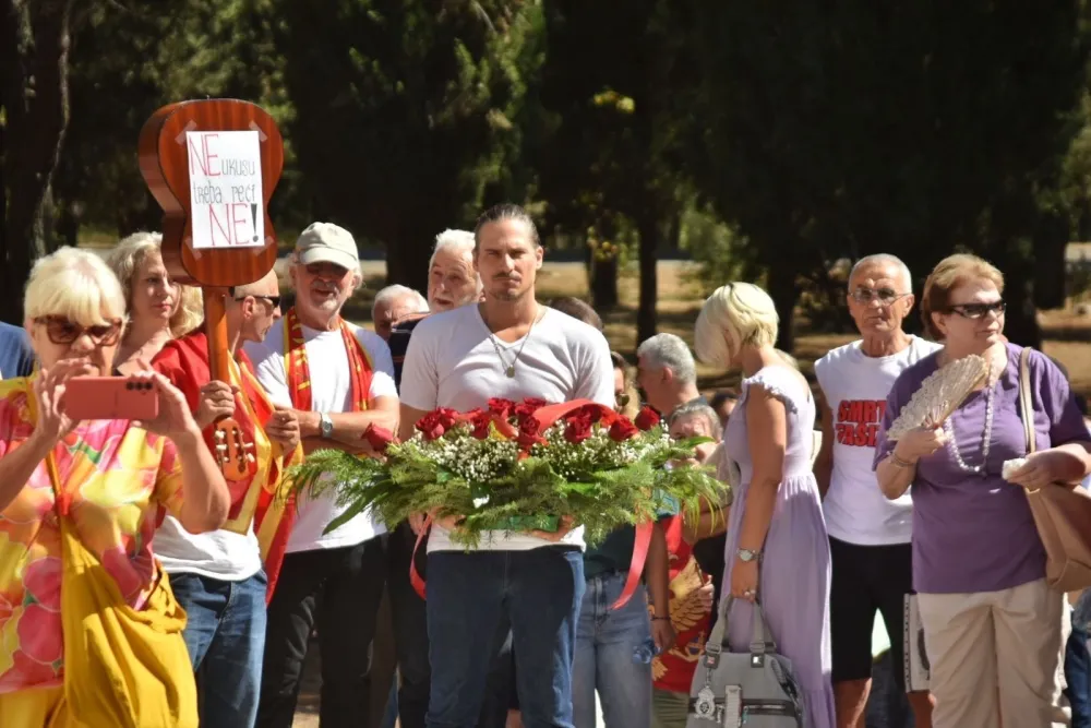 STEGA: Fa&scaron;izam počinje kada zaćutimo, a antifa&scaron;izam kada nedostojnim pokažemo &ndash; idite u ćo&scaron;ak