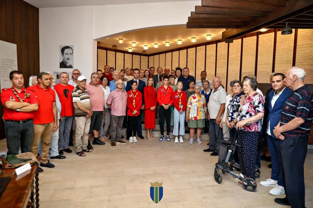 Bar: &Scaron;irom op&scaron;tine obilježen Dan državnosti Crne Gore