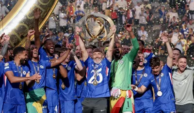 Enco Mareska sa trofejom