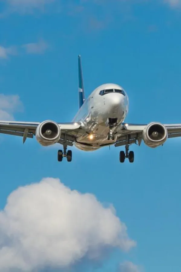 (VIDEO) London: Četvoro poginulih u padu aviona koji je poletio iz Hrvatske