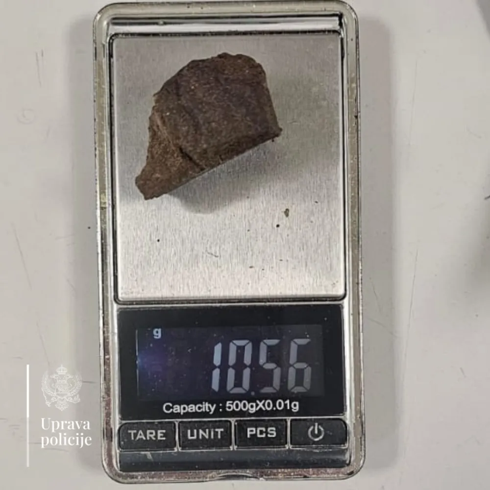 UP: Državljanin Kosova kod kojeg je pronađen ha&scaron;i&scaron; kažnjen sa 1.200 eura i protjeran iz Crne Gore