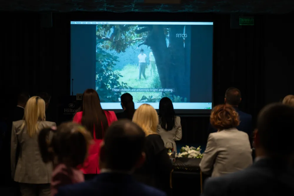 ZOCG: Ako se istopolnim parovima omogući usvajanje, veći broj djece dobija &scaron;ansu da odrasta u porodičnom okruženju