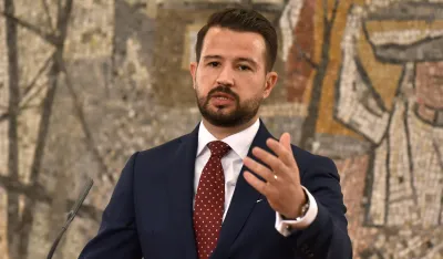 Milatović pokrenuo stipendijski program za najbolje studente: Hrabrost je učiti - Vrijednost je ostati