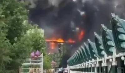 (VIDEO) Požar na jednom od najvećih festivala na svijetu: Vatra progutala glavnu pozornicu