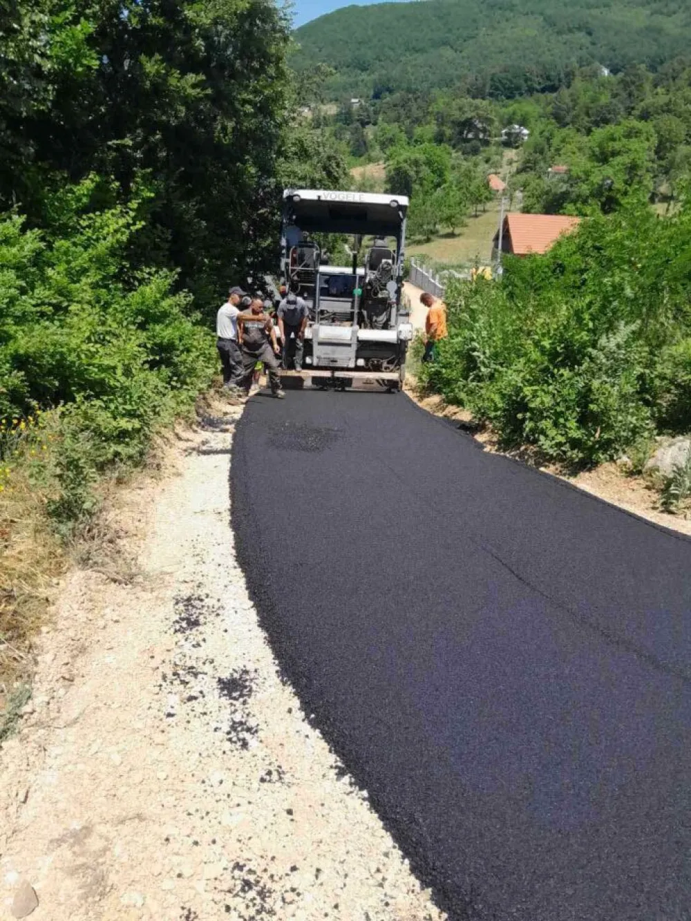 Za deset godina na području Bihora asfaltirano preko sto kilometara puteva