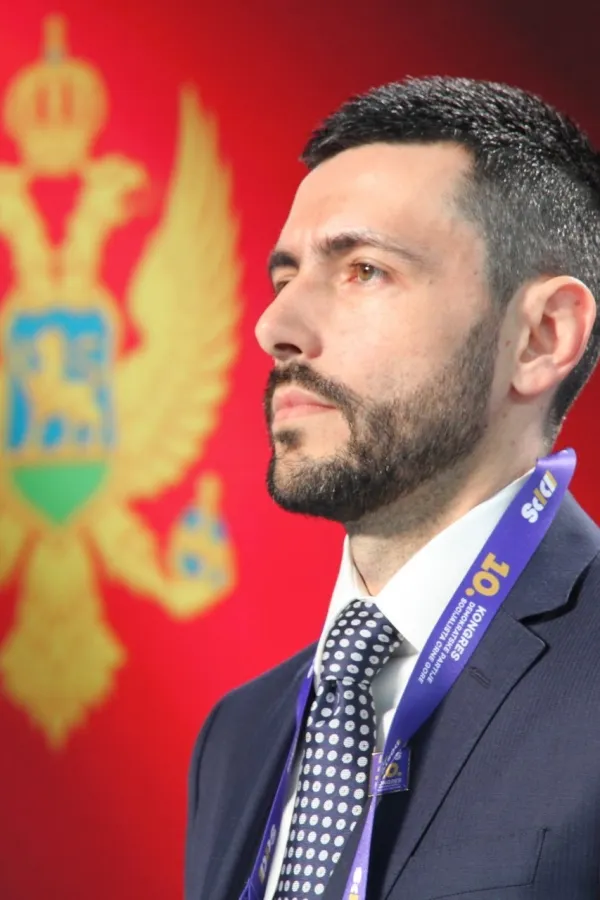 Predsjedni&scaron;tvo Asocijacije žena PES: Živkoviću žene nebitne