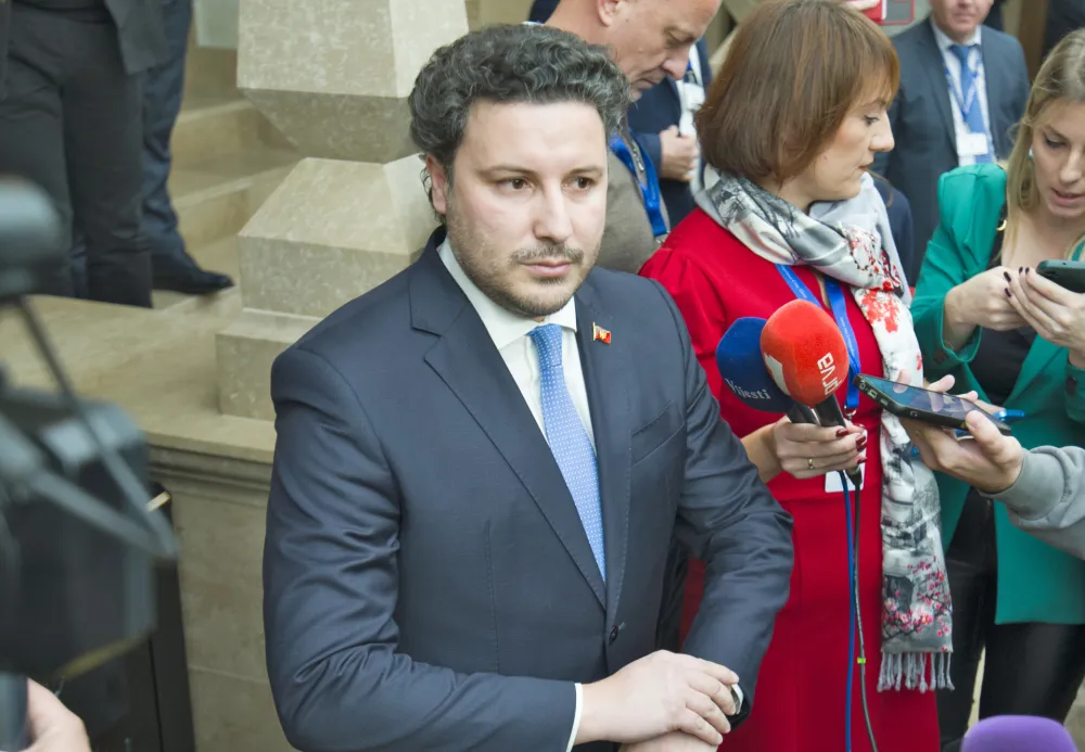 Abazović: Vi&scaron;e niko ne preza od fizičkog napada, nisu po&scaron;teđeni ni obični građani ni ljudi na javnim funkcijama