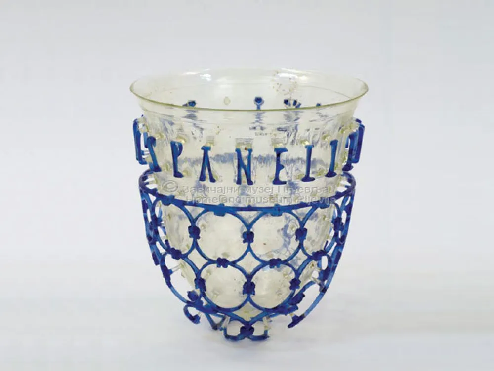 Specijalizovana vitrina sa postamentom Diatreta će uskoro ugledati svjetlost dana