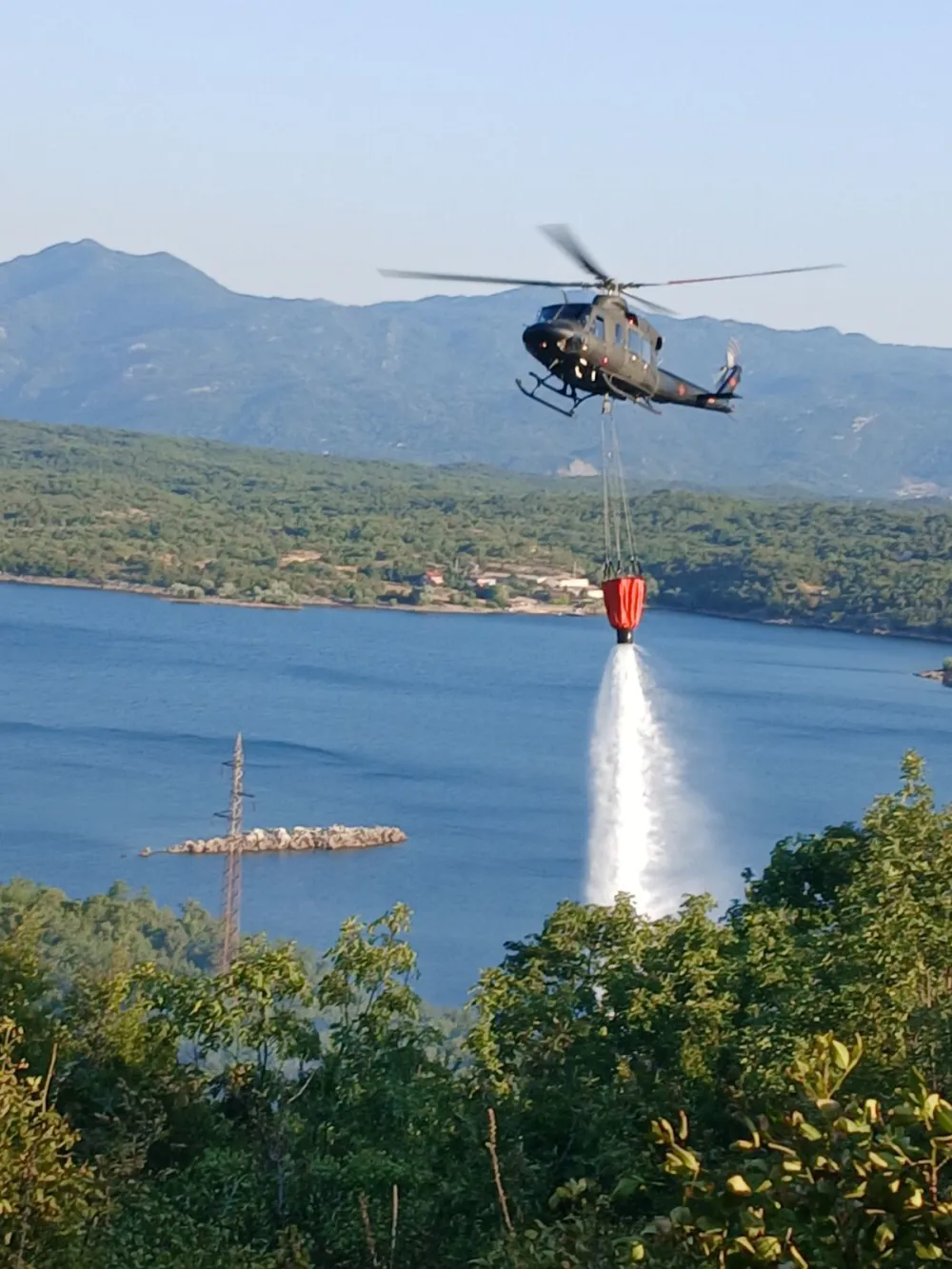 Nik&scaron;ić: Uga&scaron;an požar u Crkvicama i u okolini Krupca