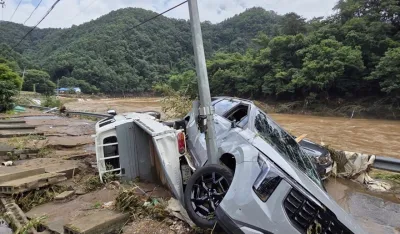 (FOTO) Obilne ki&scaron;e i odroni u Južnoj Koreji, deset mrtvih i devet nestalih