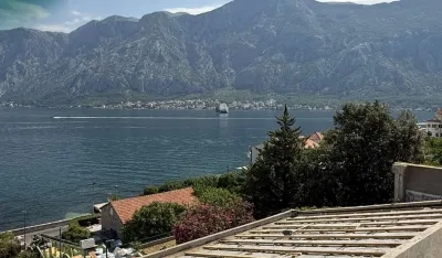 Počela rekonstrukcija krova na O&Scaron; "Ivo Visin" u Prčnju