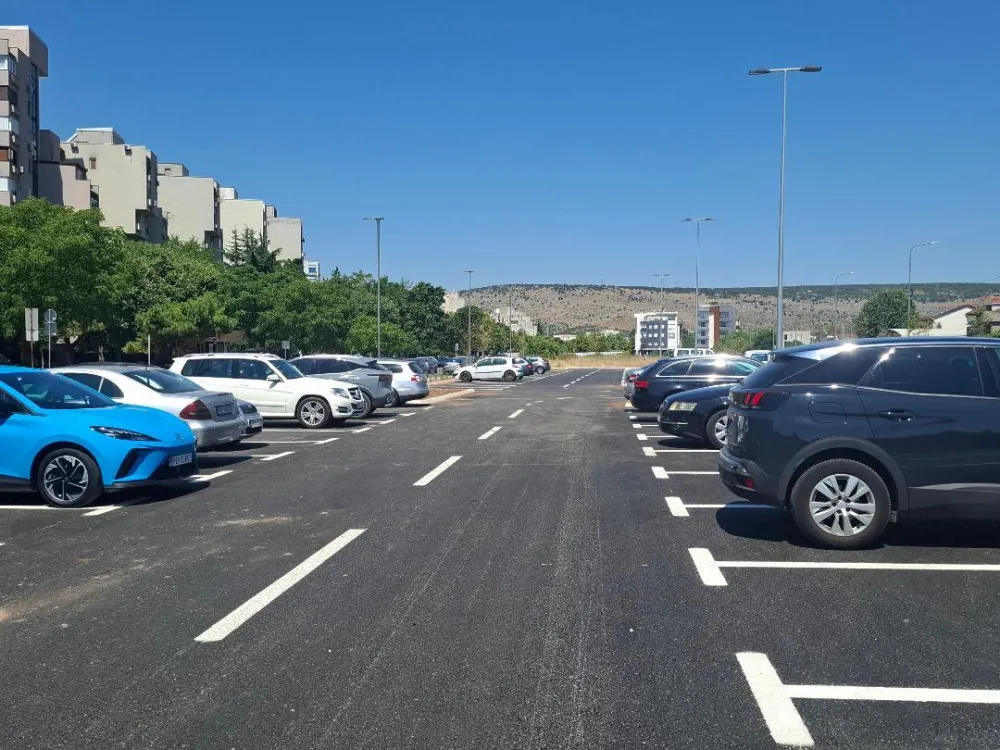 Novih 220 parking mjesta 