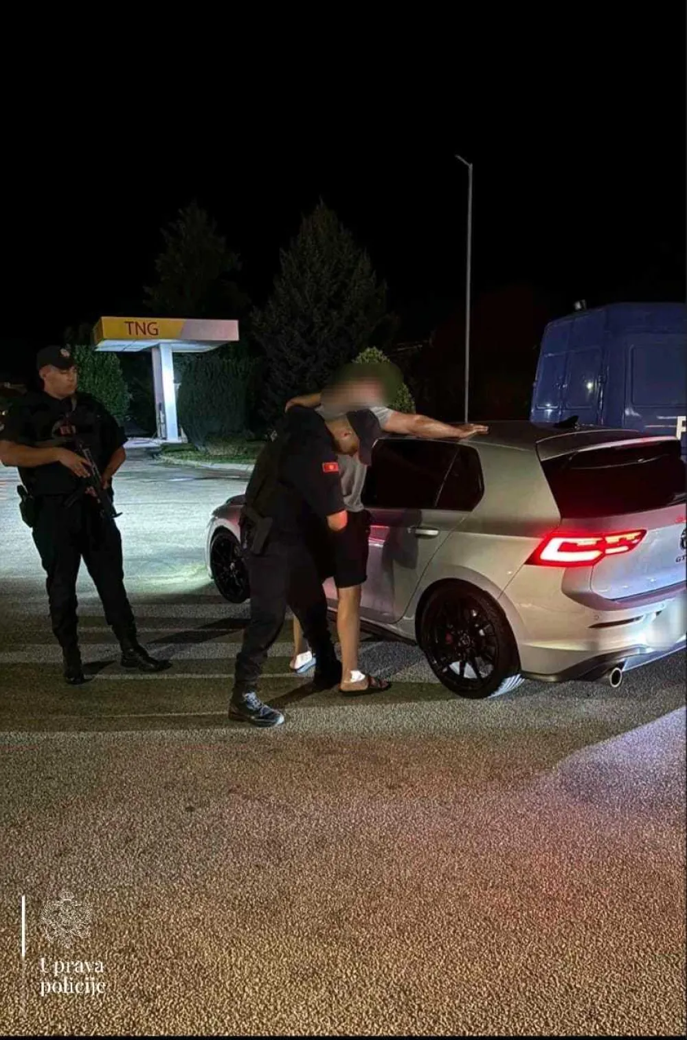 (FOTO) Pojačane aktivnosti policije: Kontrolisano vi&scaron;e od 2.000 osoba, uhap&scaron;eno 16