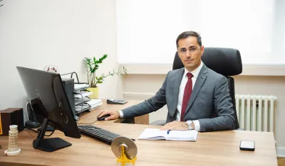 O&Scaron; "Mahmut Lekić" nabavila tablu i robotičku opremu