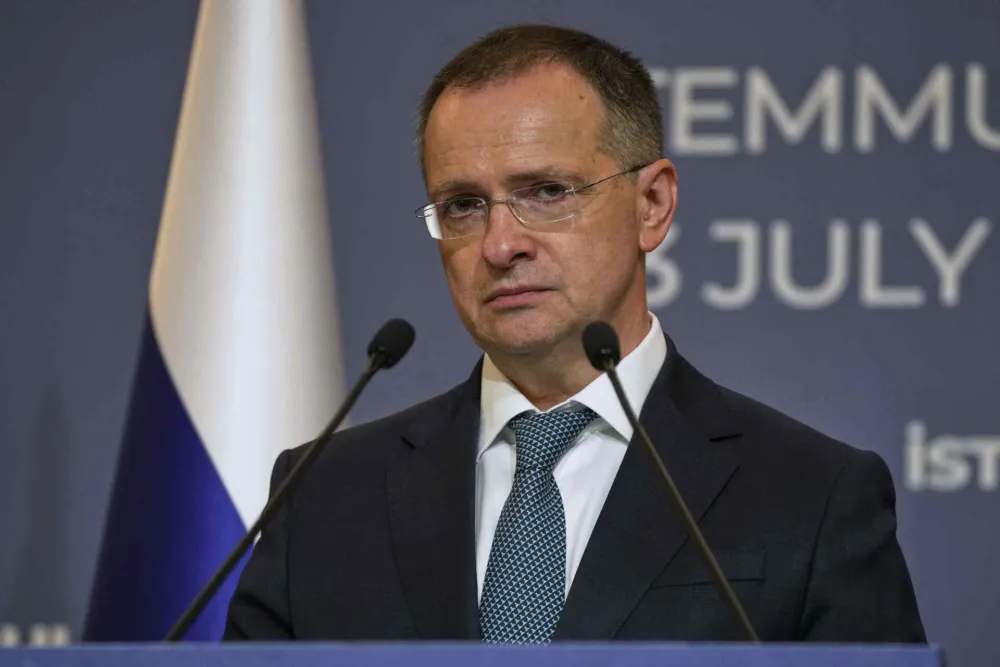 &Scaron;ef ruske delegacije saop&scaron;tio uslove za susret Putina i Zelenskog