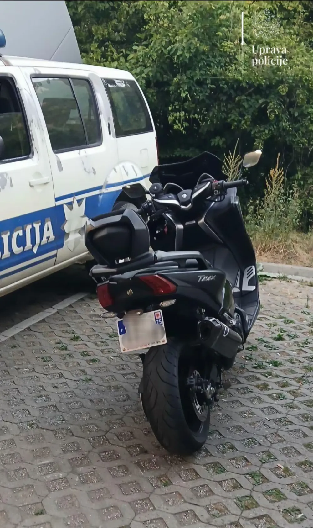 Policija u Bijelom Polju od OIL oduzela motocikl, na Aerodromu Podgorica uhap&scaron;ena turska državljanka sa falsifikovanim paso&scaron;em