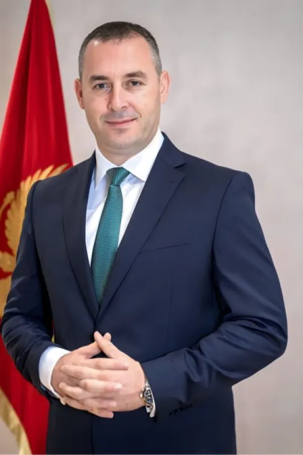 &Scaron;ćekić: Po&scaron;tovanjem nevinih žrtava u Velici do pomirenja