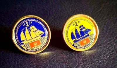 Ministarstvo odbrane i Vojska Crne Gore izradili novu seriju znački za posadu &scaron;kolskog broda "Jadran"