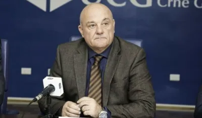 Prof. dr Du&scaron;ko Bjelica