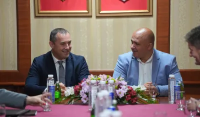 &Scaron;ćekić potpisao ugovor o sufinansiranju projekta adaptacije terena za mali fudbal u Pljevljima