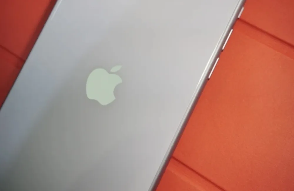 Apple ima drugačiju viziju za sklopivi iPhone