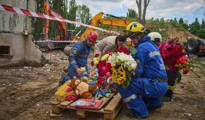 (FOTO) U ruskim napadima poginulo 28 osoba, Dan žalosti u Kijevu
