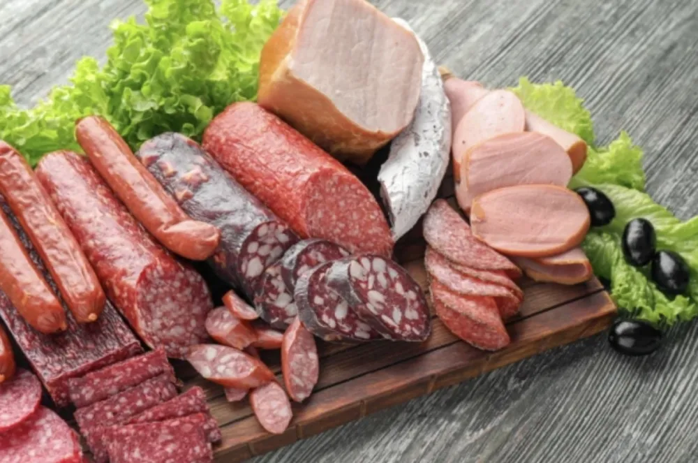 Kardiolozi upozoravaju starije od 60 godina da ne jedu uobičajenu vrstu mesa
