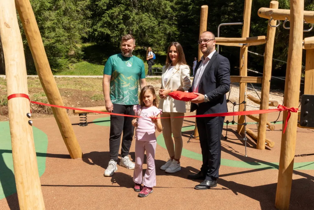Obnovljeno dječije igrali&scaron;te u srcu Nacionalnog parka Durmitor