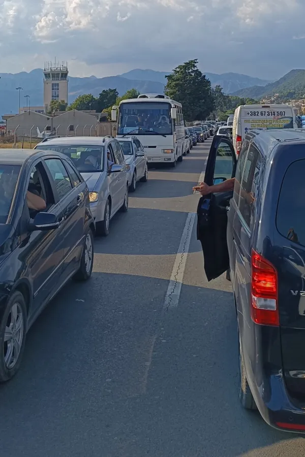 (VIDEO) Uprava za za saobraćaj objavila kako napreduju radovi na bulevaru Jaz-Tivat
