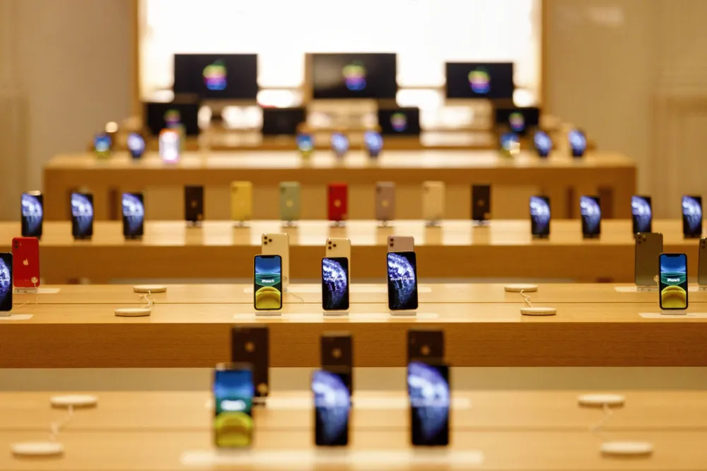 Apple je zvanično isporučio tri milijarde iPhone uređaja