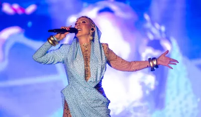 Lepa Brena zvanično postala penzionerka