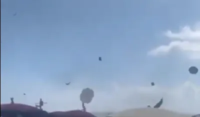 Pijavica podigla suncobrane i izazvala paniku na italijanskoj plaži