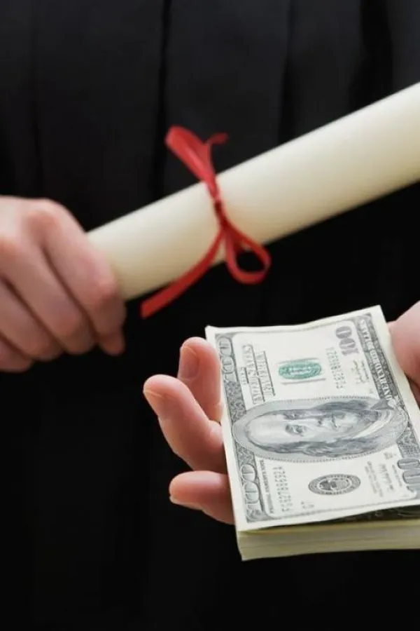 Ministri i drugi zvaničnici u &Scaron;paniji podnijeli ostavke zbog falsifikovanja diploma